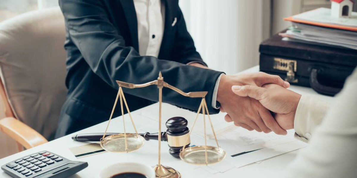 What Legal Challenges Do Criminal Lawyers in Dubai Solve Every Day?