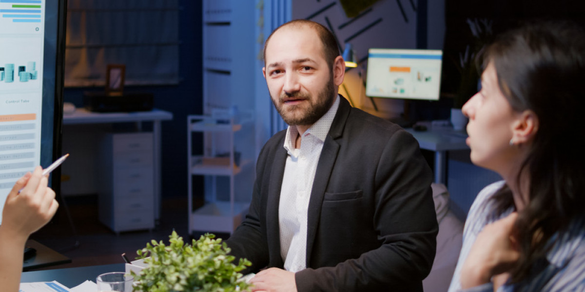Les Merson, Vice President, Marketing
