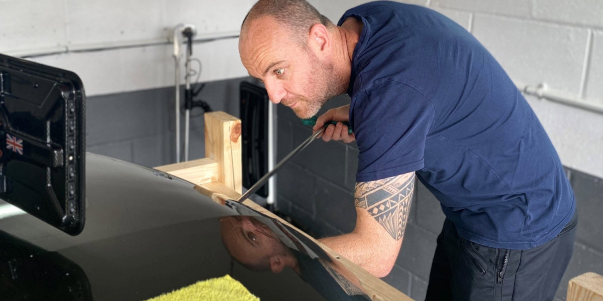 PDR Courses UK | Professional Paintless Dent Repair Training